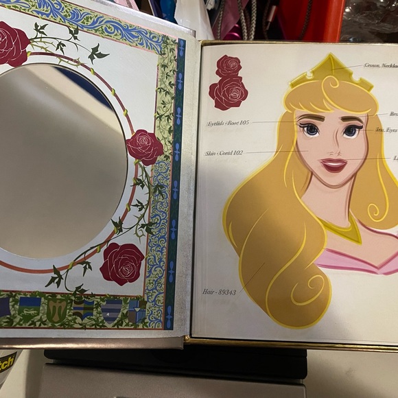 Bésame cosmetics - Picture 5 of 9